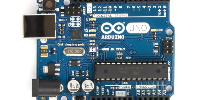 Arduino UNO