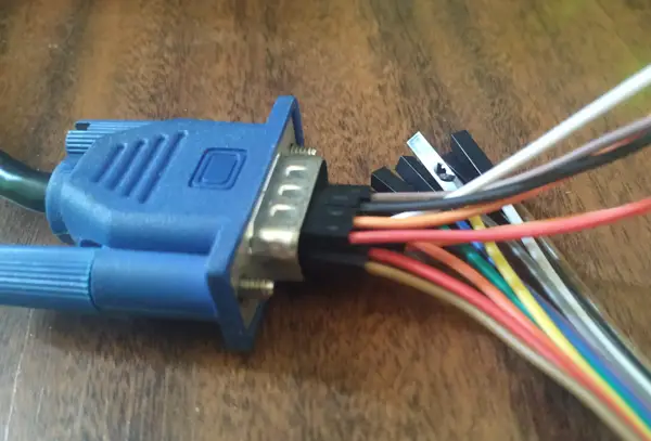 Conector VGA ligação com jumper